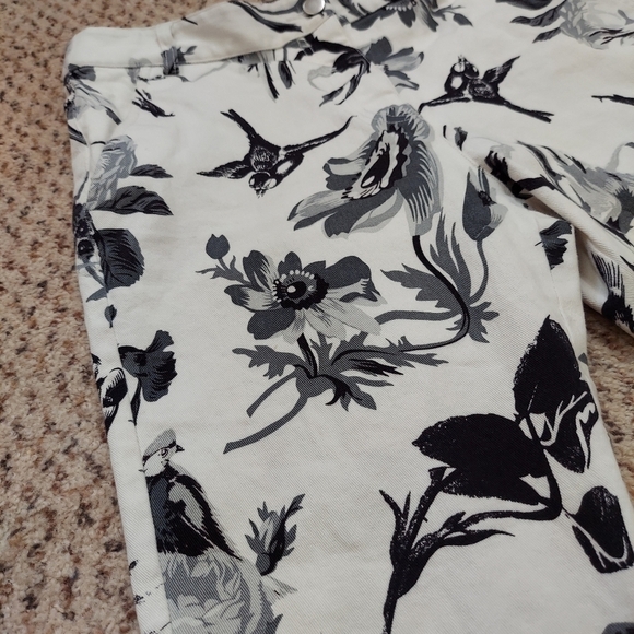 Womens Black & White Floral Bird Print Capri Pants Size 8 TIBI Business Casual - Picture 3 of 14